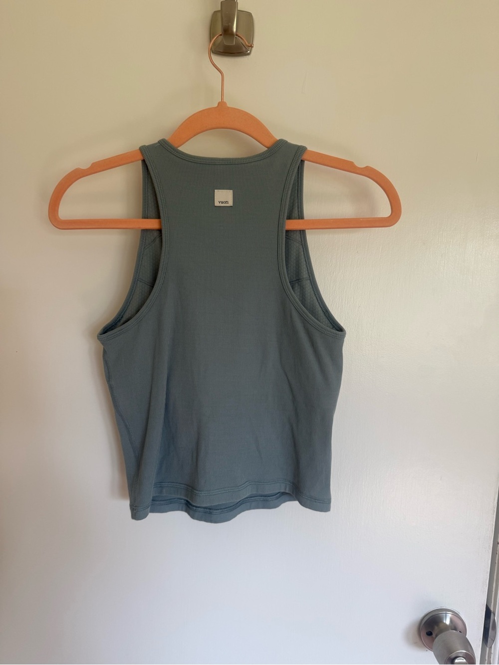 Vuori Pose Pylo Tank in Mist XS - Picture 2 of 3
